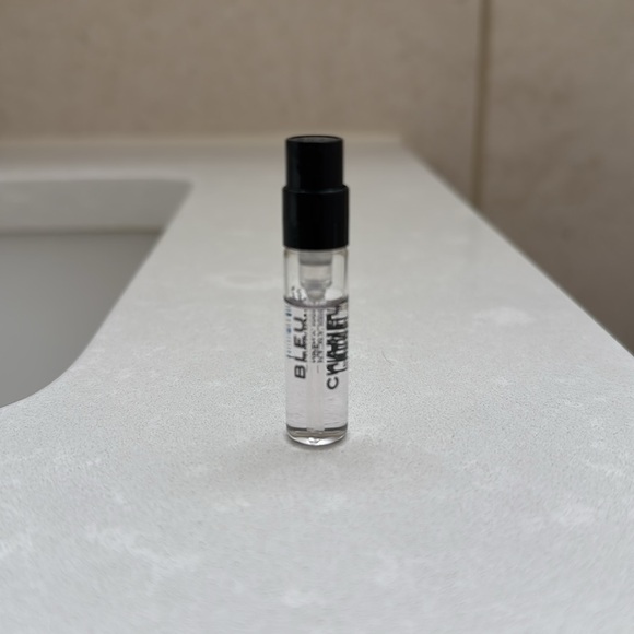 Chanel Bleu Sample Spray 0.05 OZ | 1.5 ML - Picture 2 of 2
